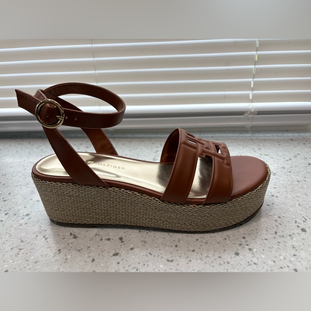 New Tommy Hilfiger Women's Vastie Raffia Platform Wedge Sandals- size 9.5 - Picture 4 of 10